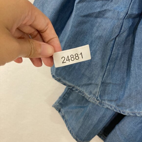 Beach Lunch Lounge Large Blue Chambray Floral Embroidered Feminine Blouse - Picture 10 of 10